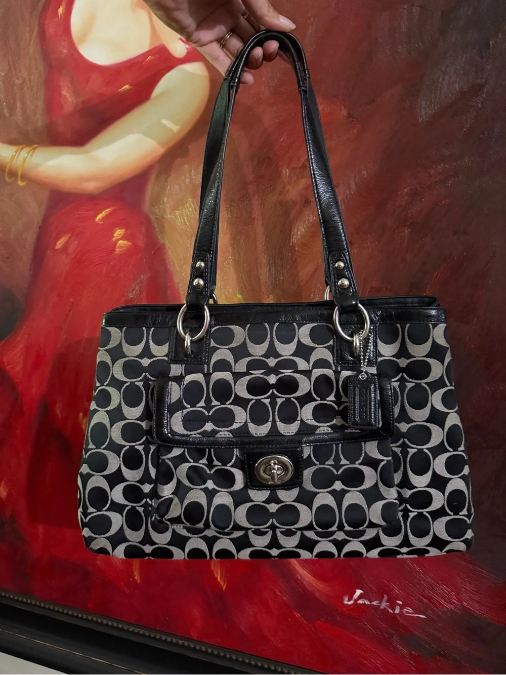 Coach Penelope Black grey Logo Shoulder Bag with Turn-Lock Front Pocket